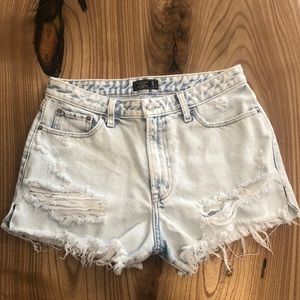 Abercrombie & Fitch Annie High Rise Short